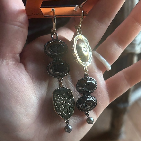 Betsey Johnson Green and Silver Drop Earrings - Picture 2 of 3